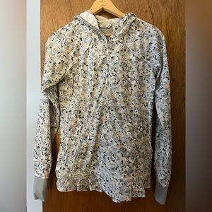 Lululemon jacket - not lined
